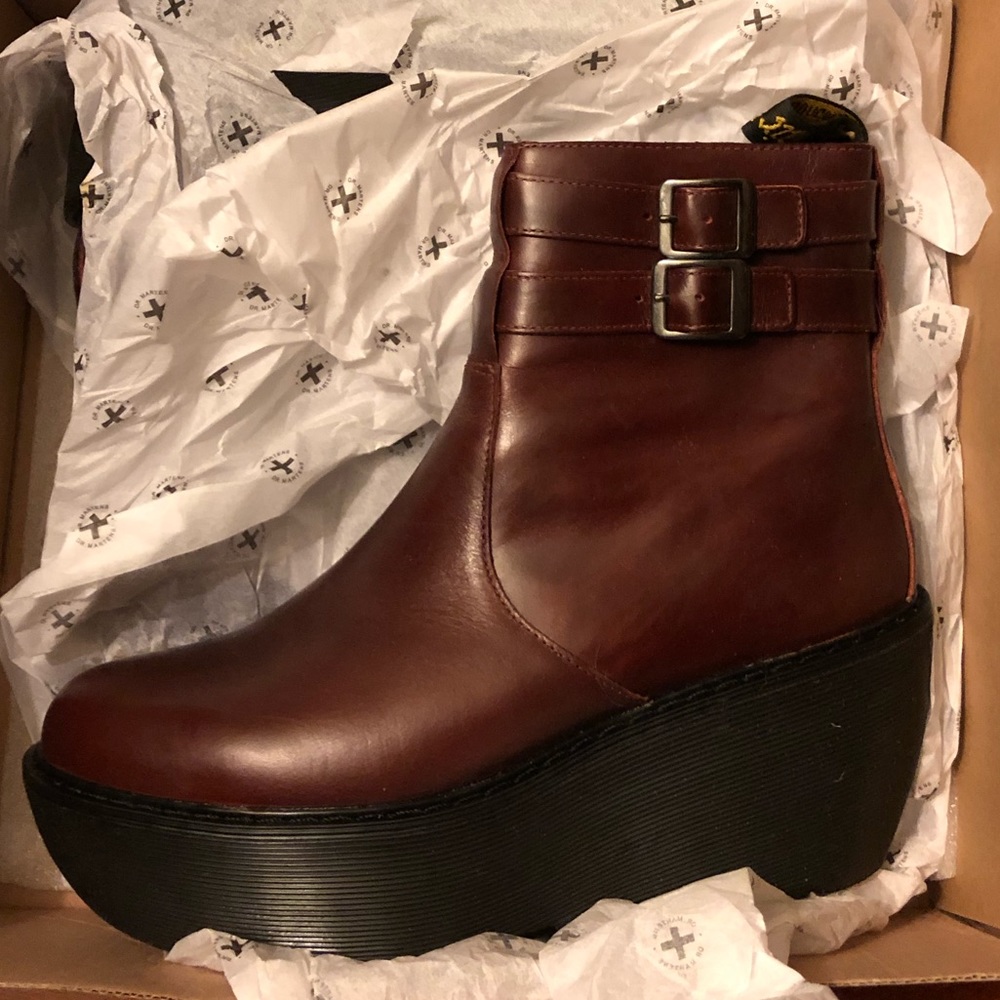 Dr Martens AirWair Caitlin boots